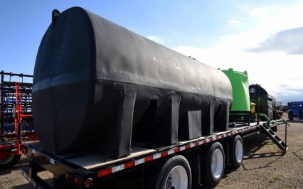 Fertilizer Grade Rear Water Tank (4,500 US gallon/17,000 L)